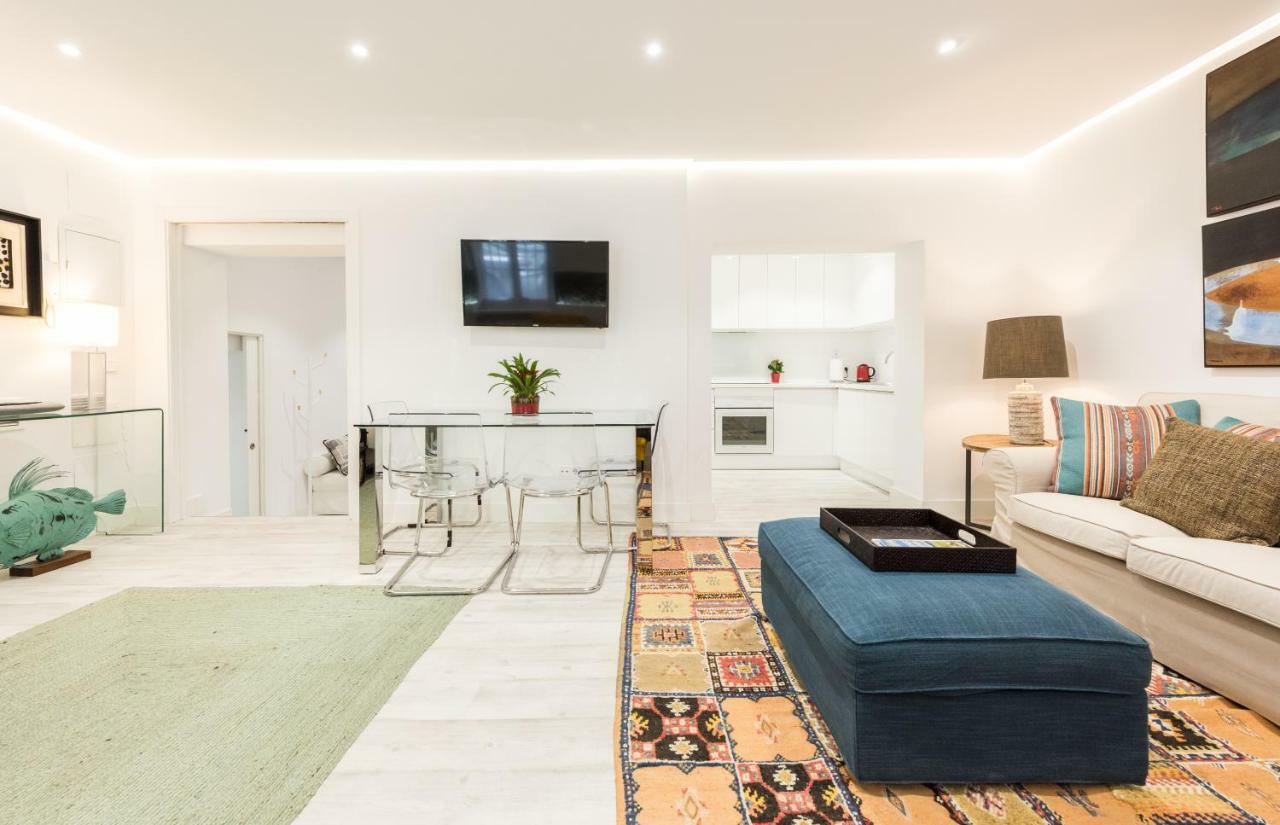 Art & Design Gran Via Apartment Madrid Exterior photo