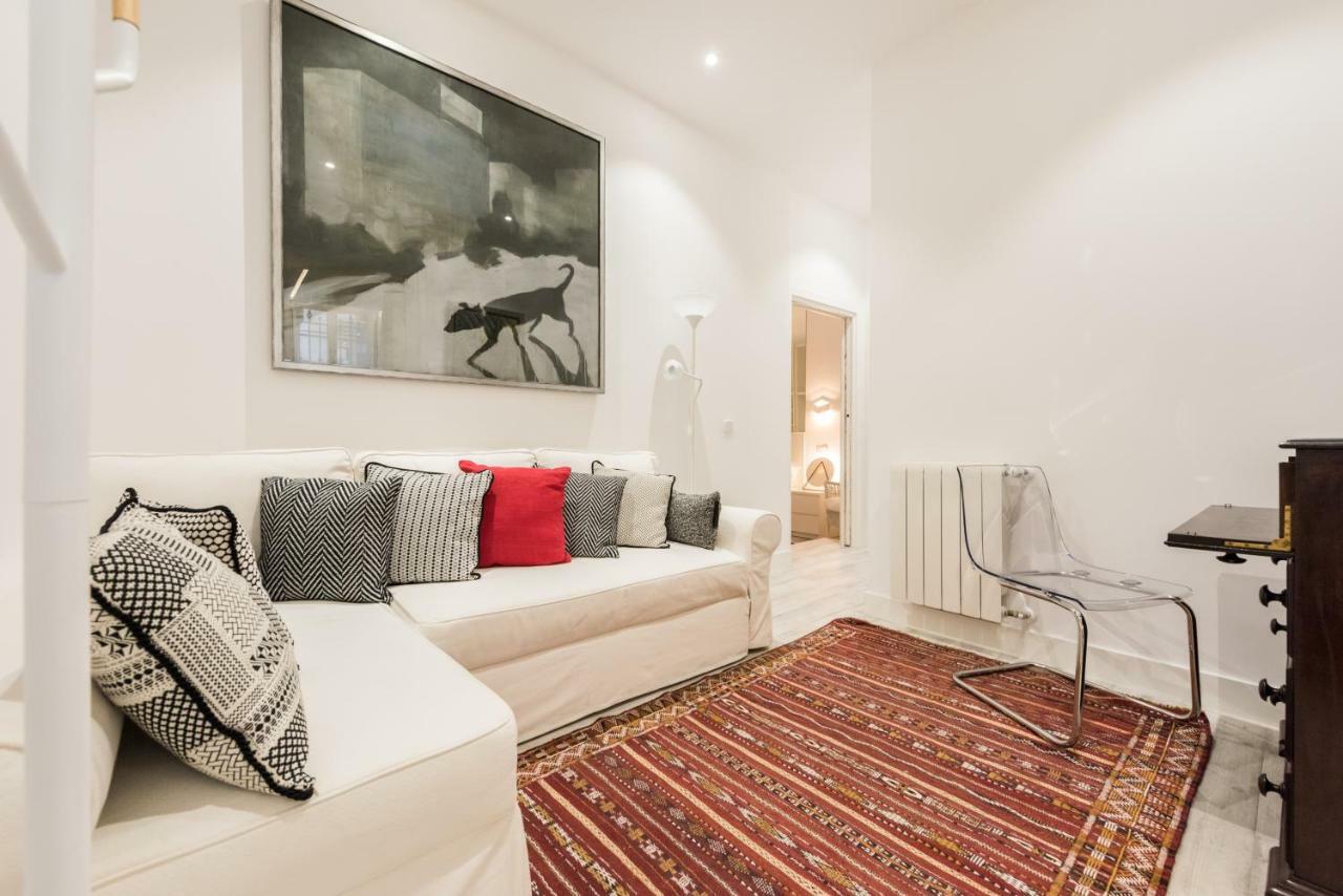 Art & Design Gran Via Apartment Madrid Exterior photo